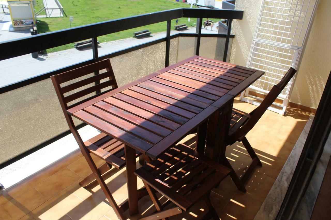 Apartment Qiu Коста да Капарика Екстериор снимка